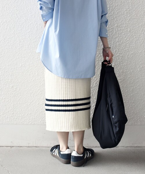 SHIPS any（シップス エニィ）の「SHIPS any:〈手洗い可能〉バスケット編み 配色 ライン タイト スカート（スカート・レディース・オフホワイト/ブラック・ONE SIZE）」の8枚目の写真