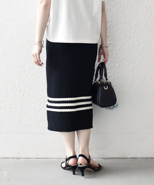 SHIPS any（シップス エニィ）の「SHIPS any:〈手洗い可能〉バスケット編み 配色 ライン タイト スカート（スカート・レディース・オフホワイト/ブラック・ONE SIZE）」の15枚目の写真