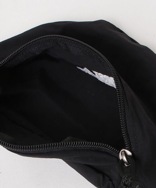 FIRST DOWN(ファーストダウン)の「【FIRST DOWN/ファーストダウン】LIGHT MINI BODYBAG/軽量ミニボディバッグ(ボディバッグ/ウエストポーチ・メンズ・ブラック・FREE)」の18枚目の写真