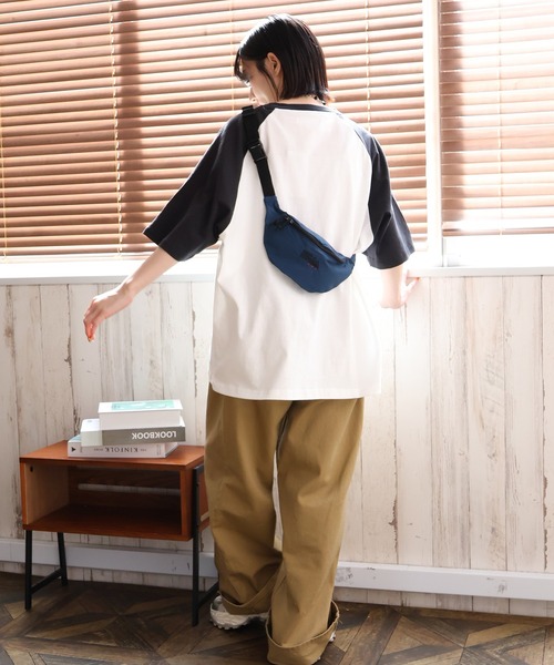 FIRST DOWN(ファーストダウン)の「【FIRST DOWN/ファーストダウン】LIGHT MINI BODYBAG/軽量ミニボディバッグ(ボディバッグ/ウエストポーチ・メンズ・ブラック・FREE)」の6枚目の写真