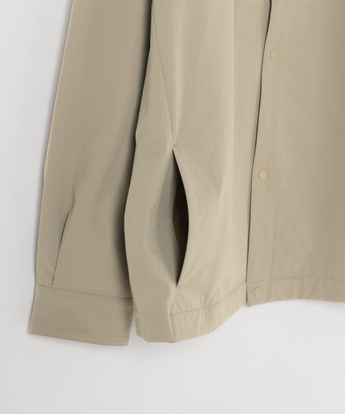 GLOBAL WORK（グローバルワーク）の「シーズンレステック/コーチシャツジャケット/643136（ブルゾン・メンズ・ブラック/ベージュ・SMALL/MEDIUM/LARGE/X-LARGE）」の6枚目の写真