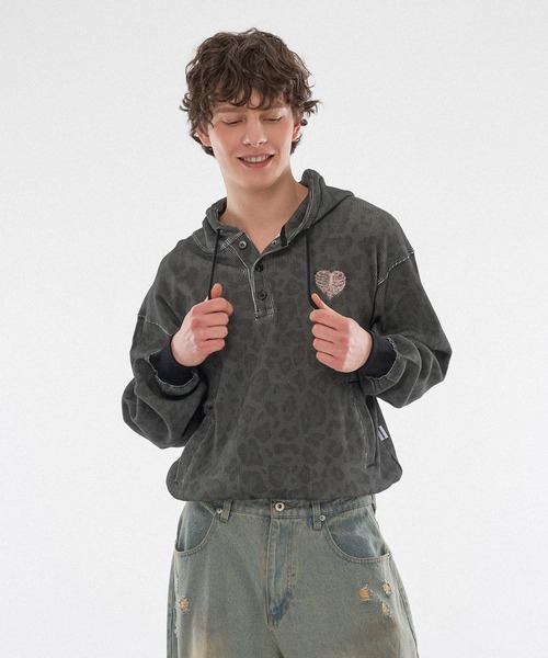 WISH FOR EVER（ウィッシュフォーエバー）の「【 4color / 3size 】DRAW CODE ASSORT THERMAL HENRY HOODIE / ドローコードアソートサーマルヘンリーフーディ（パーカー・メンズ・レッド/その他/ブラック/トップグレー・LARGE/MEDIUM/SMALL）」の15枚目の写真