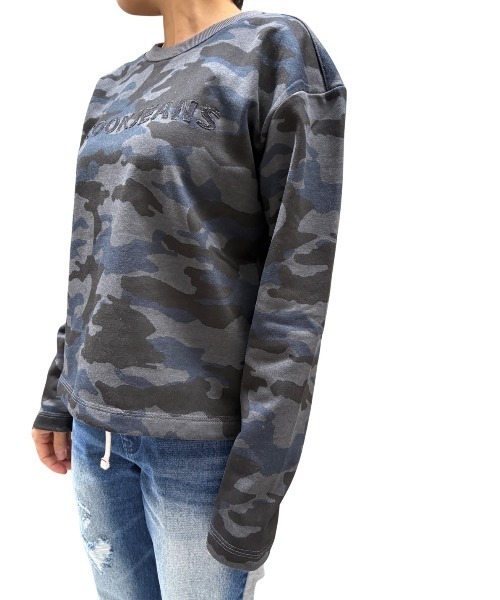COOK JEANS(クックジーンズ)の「カットオフスウェットTシャツ(スウェット・レディース・ブラック/ウッドランド/ホワイト・FREE)」の3枚目の写真