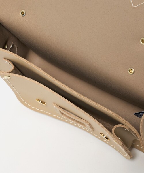 ODETTE E ODILE（オデットエオディール）の「＜CAMBRIDGE SATCHEL＞ TheMini（ショルダーバッグ・レディース・ベージュ・FREE）」の9枚目の写真