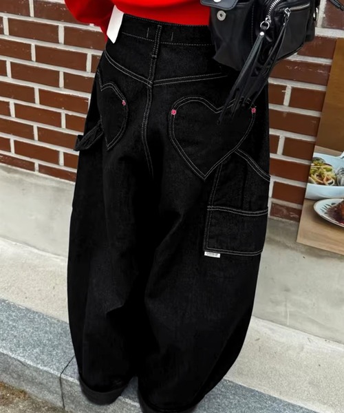 Girly Doll(ガーリードール)の「ハートポケットワイドレッグカーゴパンツ(デニムパンツ・レディース・ホワイト/ブラック・FREE)」の22枚目の写真