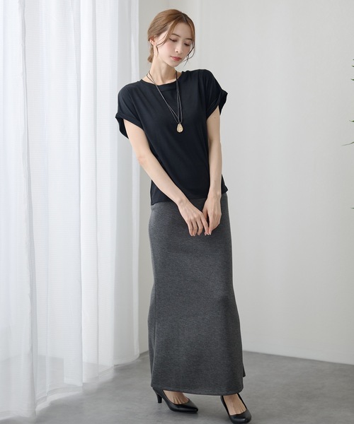 DAYRA（デイラ）の「ソリッドカラー ロール袖 ラウンドネック バックオープン プルオーバー（Tシャツ/カットソー・レディース・キャメル/ブルー/ブラック/グレー/ホワイト/アイボリー・FREE）」の17枚目の写真