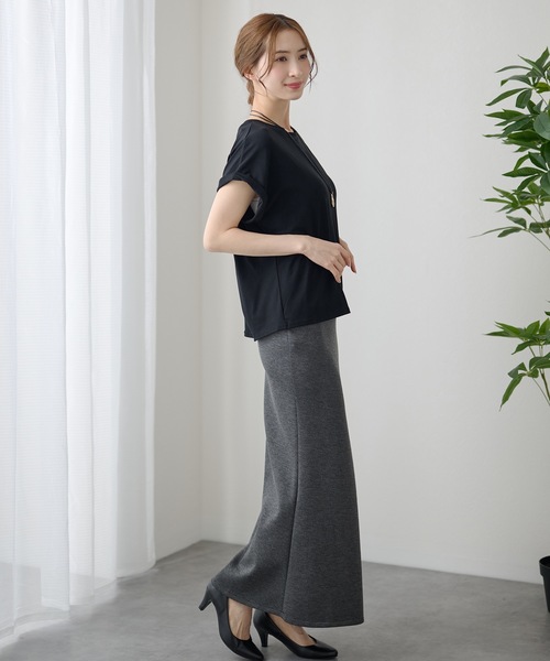 DAYRA（デイラ）の「ソリッドカラー ロール袖 ラウンドネック バックオープン プルオーバー（Tシャツ/カットソー・レディース・キャメル/ブルー/ブラック/グレー/ホワイト/アイボリー・FREE）」の20枚目の写真