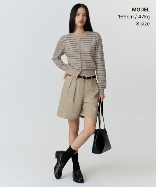 MUSINSA STANDARD WOMAN（ムシンサスタンダードウーマン）の「ウィメンズストライプラウンドネックカーディガン[グレイッシュベージュ]（カーディガン/ボレロ・レディース・その他・X-SMALL/SMALL/MEDIUM/LARGE）」の2枚目の写真