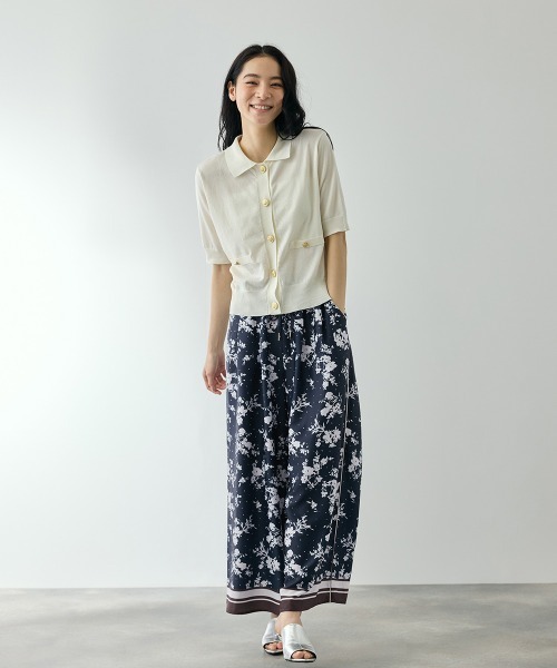 QUEENS COURT（クイーンズコート）の「パウダーサテンパネルプリントワイドパンツ（その他パンツ・レディース・ダークネイビー/ブラック系その他・M）」の7枚目の写真