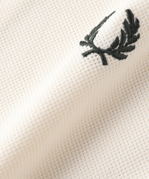 FRED PERRY(フレッドペリー)の「FRED PERRY / フレッドペリー COMPRESS MESH REVERE COLLAR S(シャツ/ブラウス・メンズ・ブラック/アイボリー/カーキ/ネイビー・MEDIUM/LARGE)」の7枚目の写真