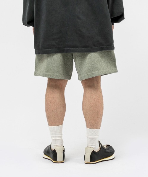 FOG ESSENTIALS(エフオージーエッセンシャルズ)の「ESSENTIALS SIGNATURE CLASSIC SHORT エッセンシャルズ シグネイチャークラシックショート(その他パンツ・メンズ・ヘザーグレー・LARGE/MEDIUM/SMALL/X-SMALL)」の7枚目の写真