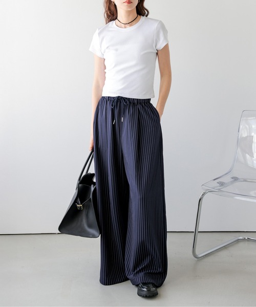 AMELY(エミリー)の「タックワイドイージーパンツ(その他パンツ・レディース・ネイビー/ベージュ/ブラック・M/L)」の7枚目の写真