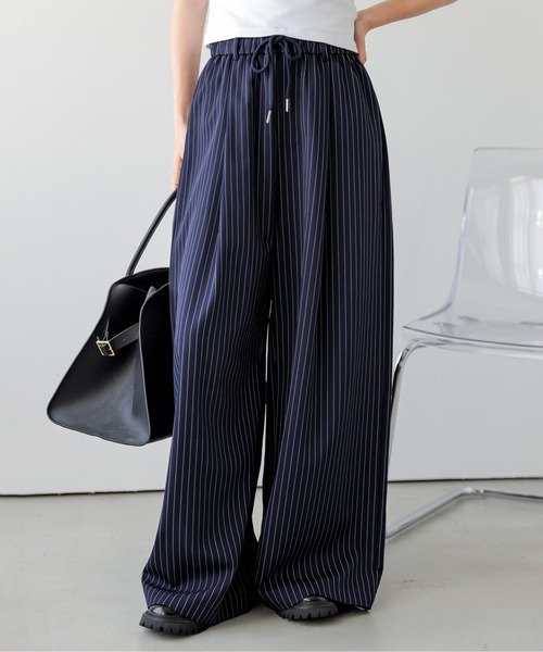 AMELY(エミリー)の「タックワイドイージーパンツ(その他パンツ・レディース・ネイビー/ベージュ/ブラック・M/L)」の13枚目の写真