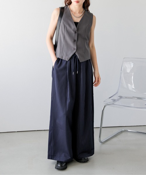 AMELY(エミリー)の「タックワイドイージーパンツ(その他パンツ・レディース・ネイビー/ベージュ/ブラック・M/L)」の14枚目の写真