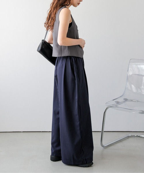 AMELY(エミリー)の「タックワイドイージーパンツ(その他パンツ・レディース・ネイビー/ベージュ/ブラック・M/L)」の15枚目の写真