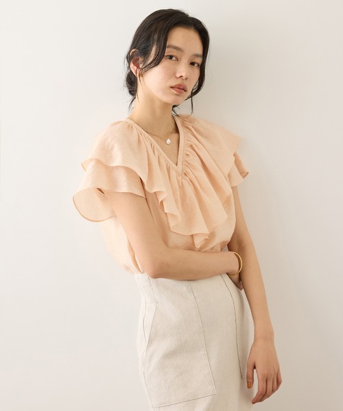 ROPE'(ロペ)の「【WEB限定カラー】Vネックフリル半袖ブラウス(無地・ピンストライプ)/イージーケア(シャツ/ブラウス・レディース・ピンク/ホワイト系その他/ブルー/ブラック・FREE)」の20枚目の写真