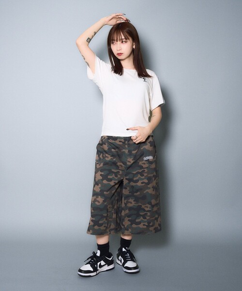Subciety（サブサエティ）の「Baby tee（Tシャツ/カットソー・レディース・ブラック/ホワイト・MEDIUM/SMALL）」の14枚目の写真