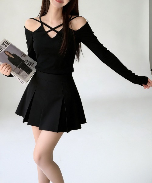 Miniministore（ミニミニストア）の「オフショルダーTシャツ クロスストラップ（Tシャツ/カットソー・レディース・ブラック・M/L）」の11枚目の写真