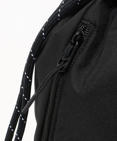 NIKE（ナイキ）の「＜NIKE＞ヘリテージ ドローコード バッグ/ナップサック（バックパック/リュック・レディース・ブラック・FREE）」の4枚目の写真