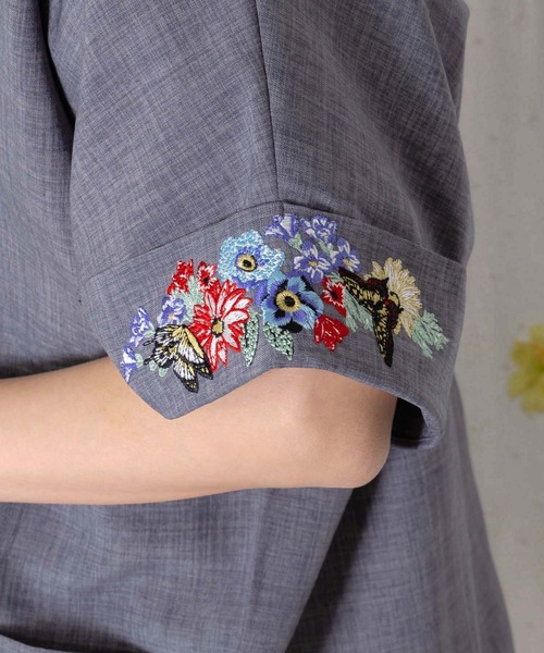 ScoLar（スカラー）の「162607：花ネコ刺繍入り半袖ジャケット（テーラードジャケット・レディース・グレー/アイボリー・M）」の9枚目の写真
