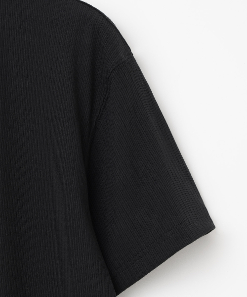 Millo Archive（ミロ アーカイブ）の「テクスチャークロップUネックTシャツ[ブラック]（Tシャツ/カットソー・メンズ・その他・MEDIUM/LARGE/X-LARGE）」の3枚目の写真