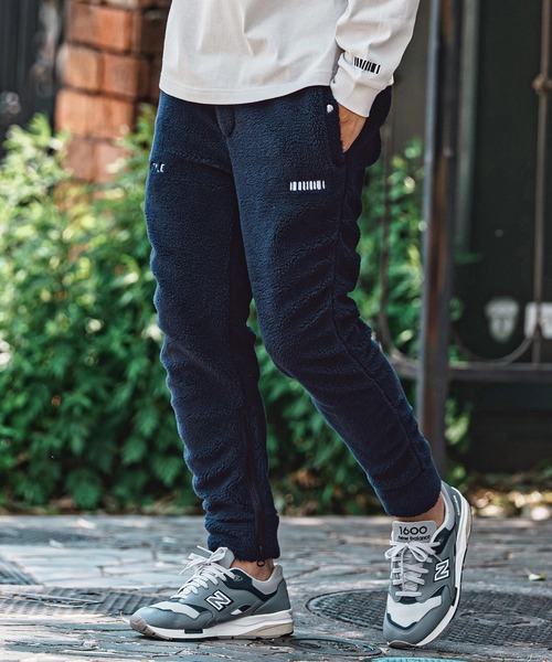 felkod(フィルコッド)の「mp15143- Barcode Embroidery Solid Boa Puckering Easy Pants ボアイージースピンドルパンツ(F26A160)(その他パンツ・メンズ・ブラック/ネイビー・S/M/L)」の4枚目の写真