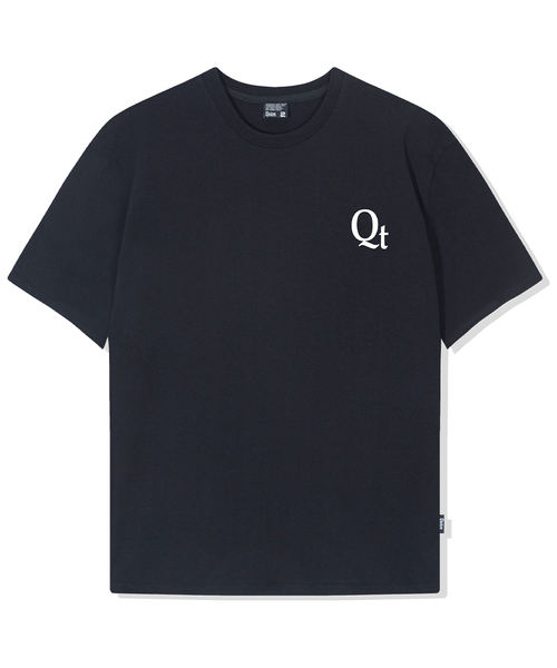 QUTON(ク―トン)の「スモールQTオーバーサイズヘビーハーフTシャツ_ブラック(Tシャツ/カットソー・メンズ・ブラック・1/2/3/4)」の1枚目の写真