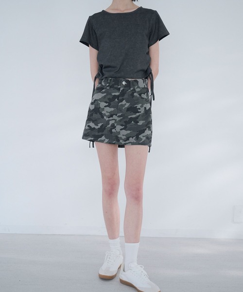 Nora Lily elle(ノラリリーエル)の「camouflage micro mini skirt(スカート・レディース・カーキ/グレー・FREE)」の1枚目の写真