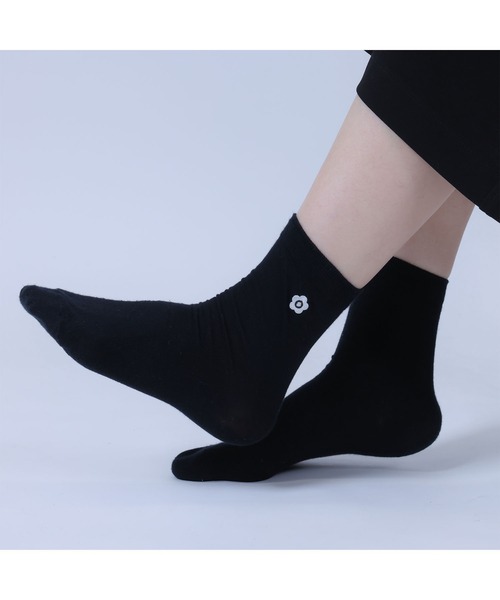 MARY QUANT(マリークワント)の「ワンポイントデイジー ソックス(ソックス/靴下・レディース・ピンク/ミント/ブラック/ライトブルー・FREE)」の1枚目の写真