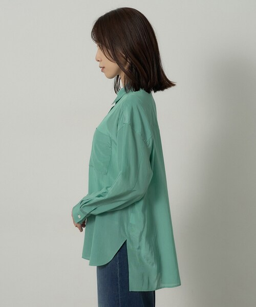 UNTITLED(アンタイトル)の「【秋羽織り/肌に張り付きにくい】シルキータッチシアーシャツ(シャツ/ブラウス・レディース・ブラウン系その他/アイボリー/ブルーグリーン・44/48/50/04/00/02)」の20枚目の写真