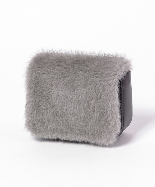 mysty woman（ミスティウーマン）の「【LE VERNIS】Wallet Bag 729259（ボディバッグ/ウエストポーチ・レディース・グレー・FREE）」の11枚目の写真