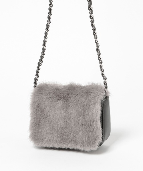 mysty woman（ミスティウーマン）の「【LE VERNIS】Wallet Bag 729259（ボディバッグ/ウエストポーチ・レディース・グレー・FREE）」の2枚目の写真