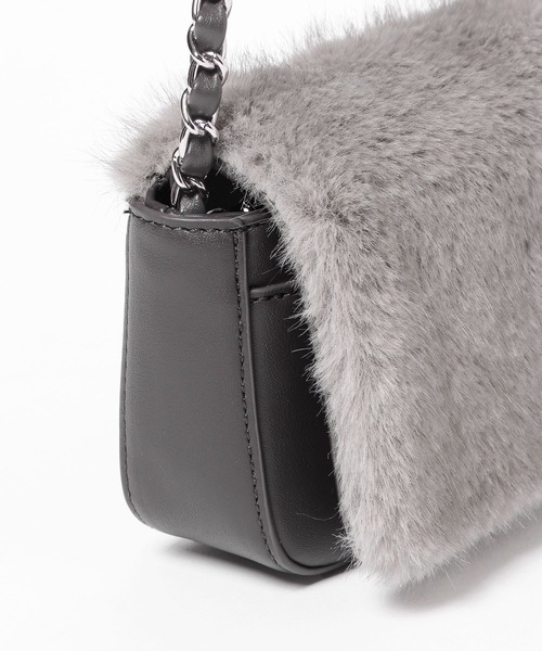 mysty woman（ミスティウーマン）の「【LE VERNIS】Wallet Bag 729259（ボディバッグ/ウエストポーチ・レディース・グレー・FREE）」の5枚目の写真