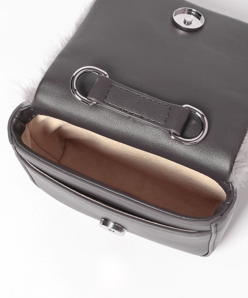 mysty woman（ミスティウーマン）の「【LE VERNIS】Wallet Bag 729259（ボディバッグ/ウエストポーチ・レディース・グレー・FREE）」の14枚目の写真
