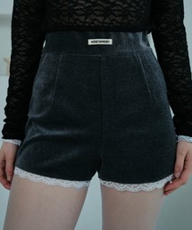 velour lace short pants