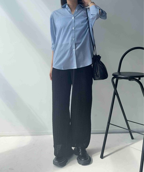 AS KNOW AS plus(アズノゥアズプラス)の「◯袖タックデザイン 7分袖シャツブラウス(シャツ/ブラウス・レディース・ホワイト系/ネイビー系/ブルー系・FREE)」の17枚目の写真
