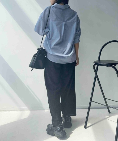AS KNOW AS plus(アズノゥアズプラス)の「◯袖タックデザイン 7分袖シャツブラウス(シャツ/ブラウス・レディース・ホワイト系/ネイビー系/ブルー系・FREE)」の13枚目の写真