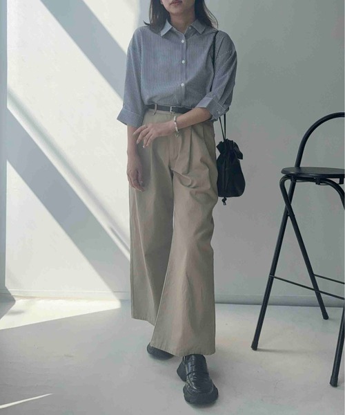 AS KNOW AS plus(アズノゥアズプラス)の「◯袖タックデザイン 7分袖シャツブラウス(シャツ/ブラウス・レディース・ホワイト系/ネイビー系/ブルー系・FREE)」の9枚目の写真