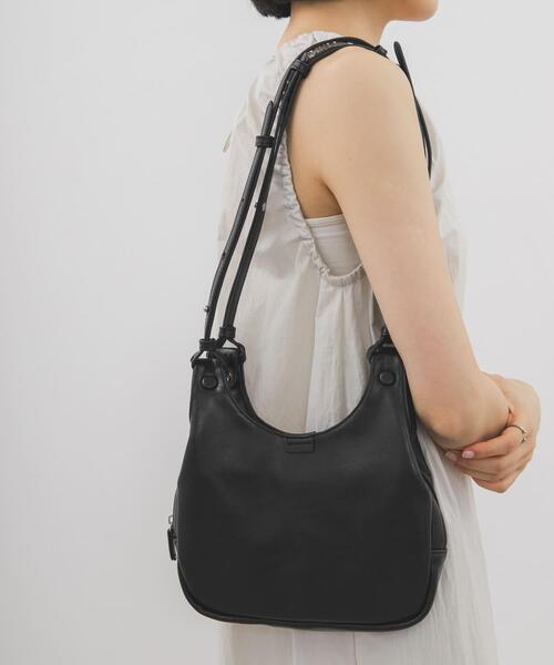 KBF（ケイビーエフ）の「ショルダーデザインミニBAG（ショルダーバッグ・レディース・ダークブラウン/ブラック・ONE）」の15枚目の写真