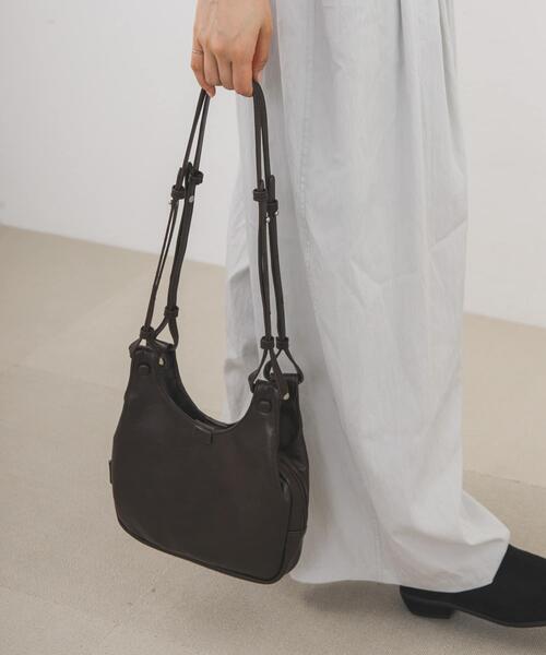 KBF（ケイビーエフ）の「ショルダーデザインミニBAG（ショルダーバッグ・レディース・ダークブラウン/ブラック・ONE）」の6枚目の写真