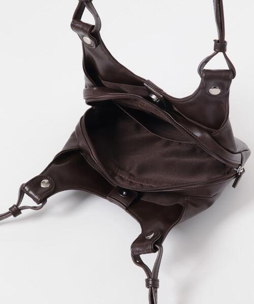 KBF（ケイビーエフ）の「ショルダーデザインミニBAG（ショルダーバッグ・レディース・ダークブラウン/ブラック・ONE）」の17枚目の写真