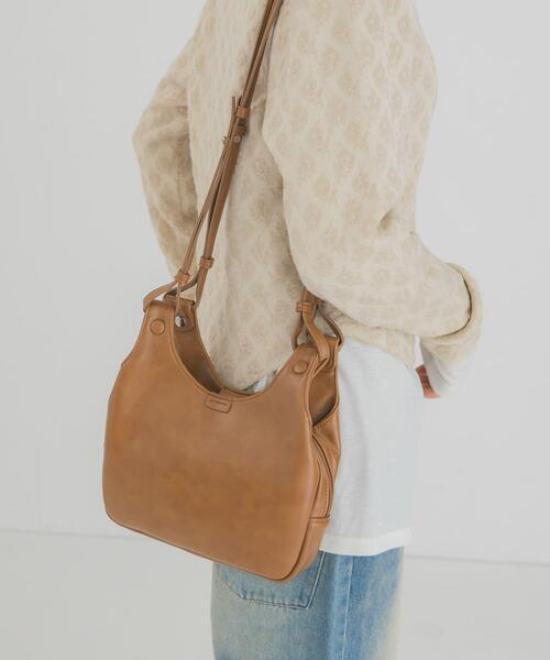 KBF（ケイビーエフ）の「ショルダーデザインミニBAG（ショルダーバッグ・レディース・ダークブラウン/ブラック/キャメル・ONE）」の6枚目の写真