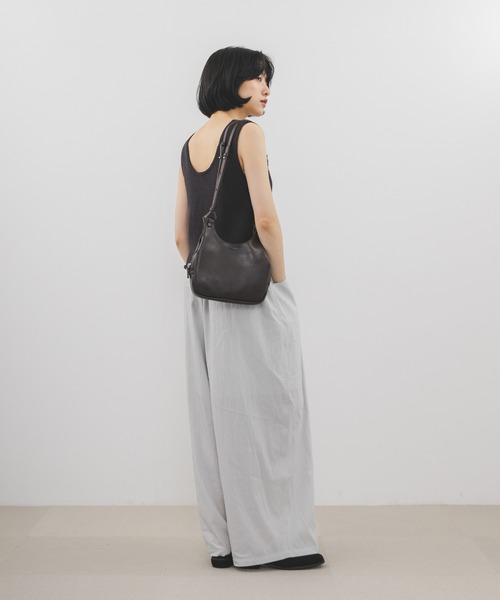 KBF(ケイビーエフ)の「ショルダーデザインミニBAG(ショルダーバッグ・レディース・ダークブラウン/ブラック・ONE)」の9枚目の写真