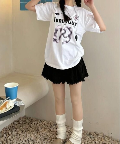 MEMECLE(メメクル)の「【 MEMECLE / メメクル 】ナンバリングロゴ オーバーT(Tシャツ/カットソー・レディース・ホワイト・MEDIUM/SMALL)」の1枚目の写真