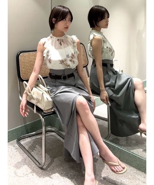 SNIDEL（スナイデル）の「フラワープリントノースリブラウス（シャツ/ブラウス・レディース・アイボリー/ブラック/ミント・F）」の19枚目の写真