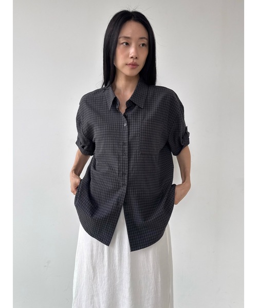 Didot.showroom（ディドット ショールーム）の「シアーチェックハーフシャツ（シャツ/ブラウス・レディース・アイボリー/チャコール・FREE）」の11枚目の写真