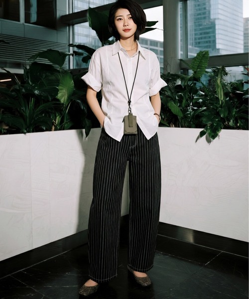 AsheKsha(アシクシャ)の「縦縞ハイウエストワイドレッグカジュアルパンツ(デニムパンツ・レディース・ブラック/ブルー・M/L)」の3枚目の写真