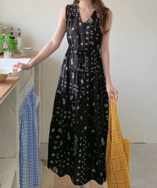 LETee（レティー）の「軽やかに揺れるシルエットが魅力！涼しげなノースリーブサマーワンピース（ワンピース・レディース・ホワイト/ブラック/グリーン・FREE）」の8枚目の写真