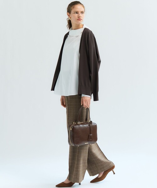 23区(ニジュウサンク)の「BALLIクラシックウールクロス ワイドパンツ(その他パンツ・レディース・ダークブラウン系3/ライトグレー系3・36/38/40)」の4枚目の写真