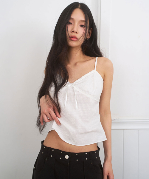 LIE MEQUE(リメーク)の「チェックシャーリングレースリボンキャミトップホワイト(Tシャツ/カットソー・レディース・ホワイト・SMALL/MEDIUM)」の1枚目の写真